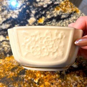 Vintage Lenox Arcadia Collection 24K Gold Handpainted Cream Flower Embossed Bowl